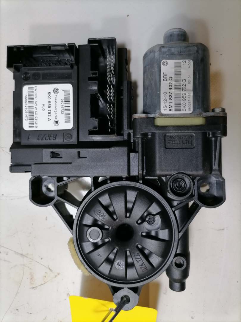 VW Golf Plus original Fensterhebermotor vorn rechts Bj.2011